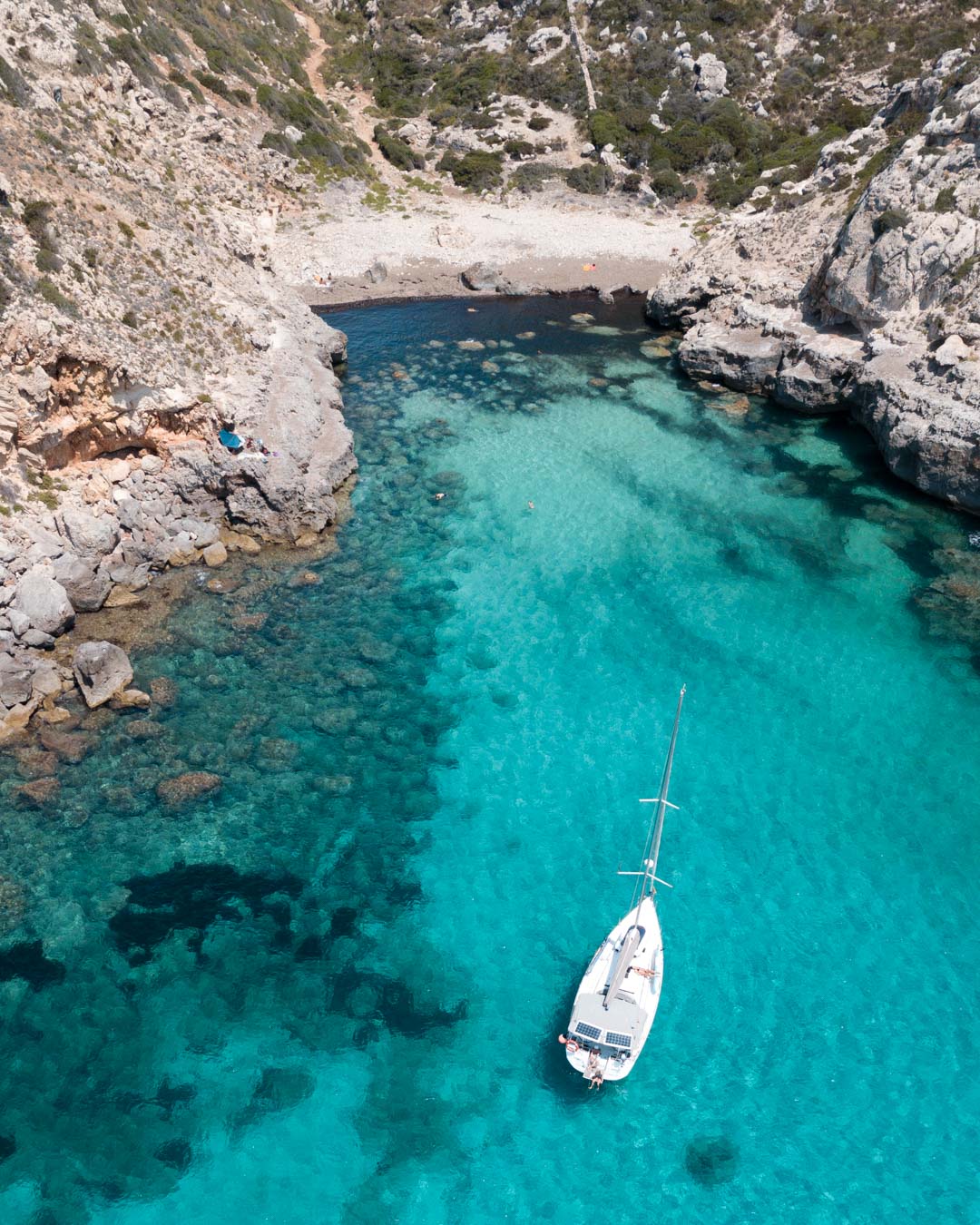 menorca sonbou drone kayaks llaut excursion alquiler barco