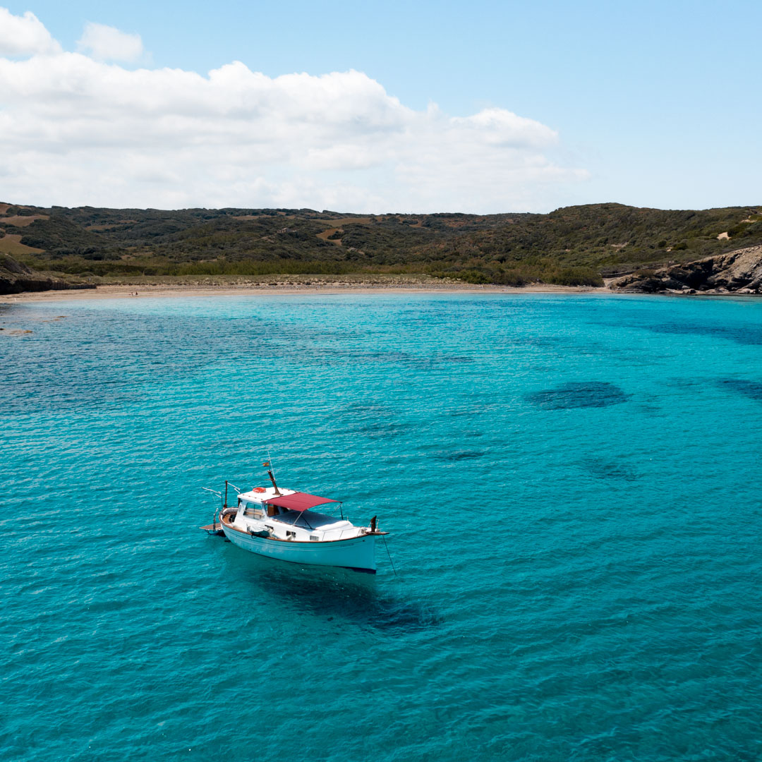 Favaritx Menorca noleggio di barche all'ancora